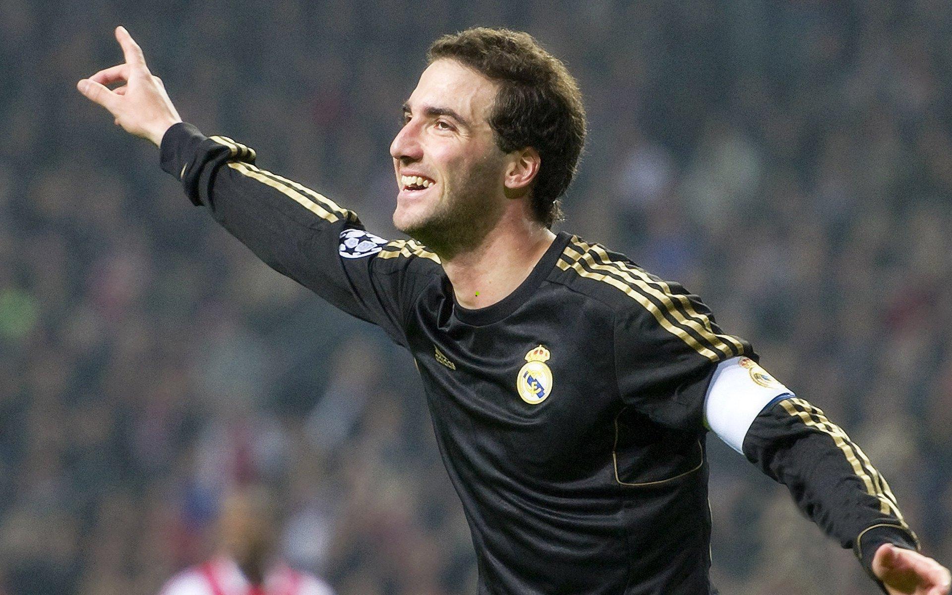 德天空独家披露，舍尔纽卡生涯遇冷，佳夫崛起冬窗或促德甲回归