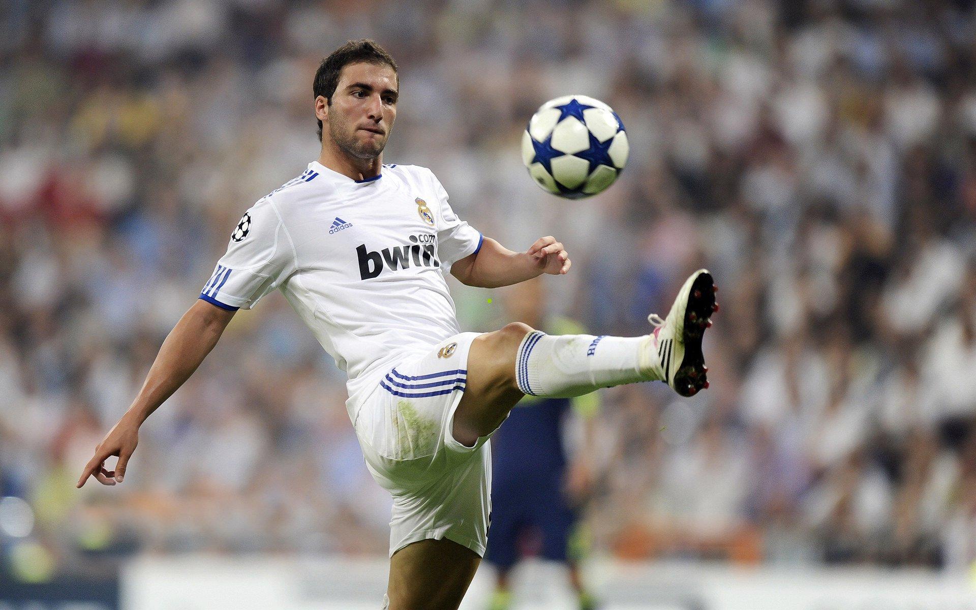 开云中国-每日体育报独家，埃斯特旺转会巴塞罗那谈判进入最终阶段 巴西天才或成诺坎普新核心